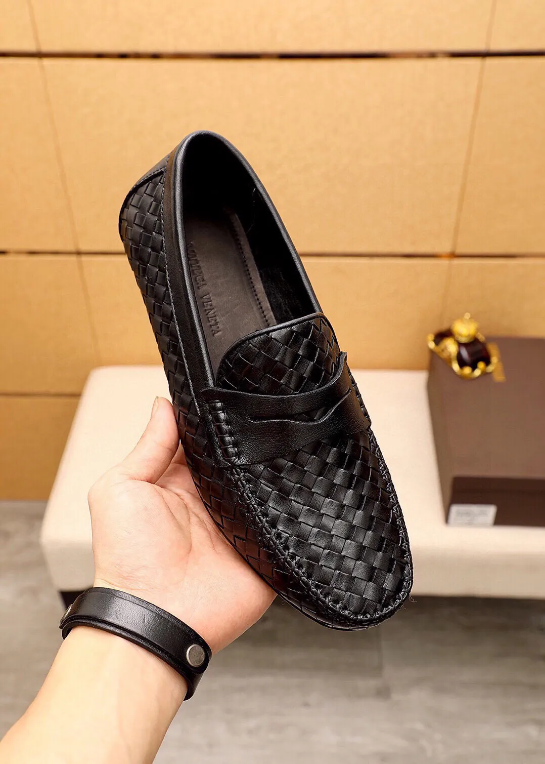 Men's shoes 💰: 500 💐BV men's slip-on shoes® [BOTTEGA VENETA] official website counter new model, one-to-one mold opening ⚠Italian calfskin ➕Hand-woven ➕Cow leather lining. Driving slip-ons, available at counters, sizes 38～44 (45🉑️customized)